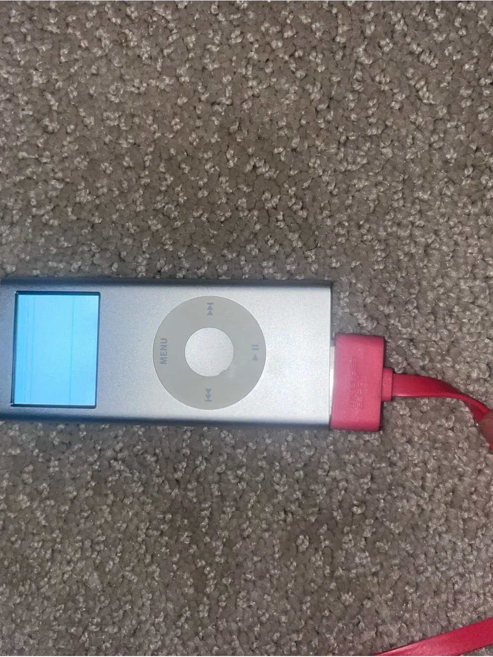 Apple Silver iPod nano 2nd generation, NOT fully functional